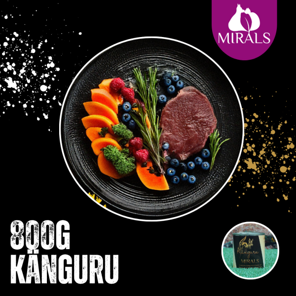 800g Känguru mit Spinat und Broccoli an Blaubeeren-Papayacreme